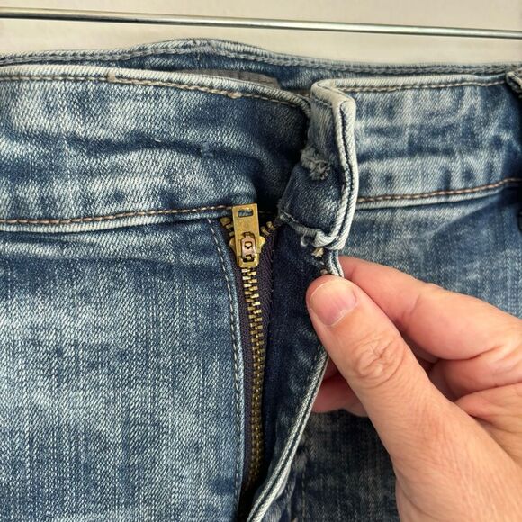 Torrid Women’s distressed denim Jean skirt size 22 - Good used condition- read! - Picture 4 of 8